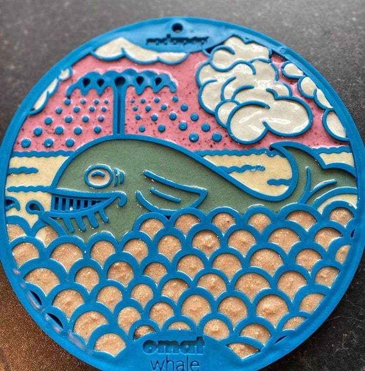 Tapis à lécher baleine - HAPPY ZOO SHOP